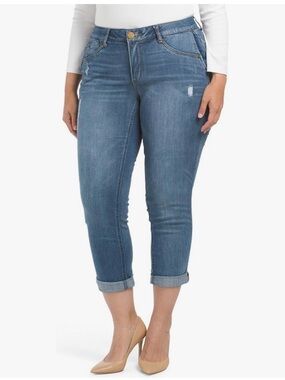Wit & Wisdom Light Blue Cropped Straight girlfriend jeans